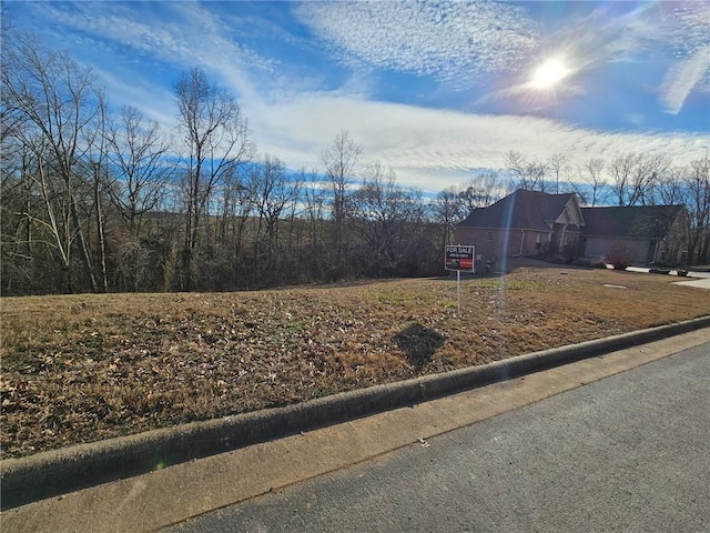 Listing photo 3 for 1905 NW Autumn Ave, Bentonville AR 72712