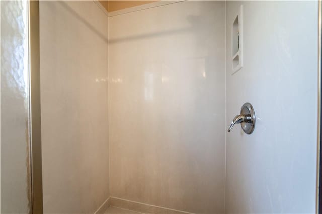 full bathroom with walk in shower