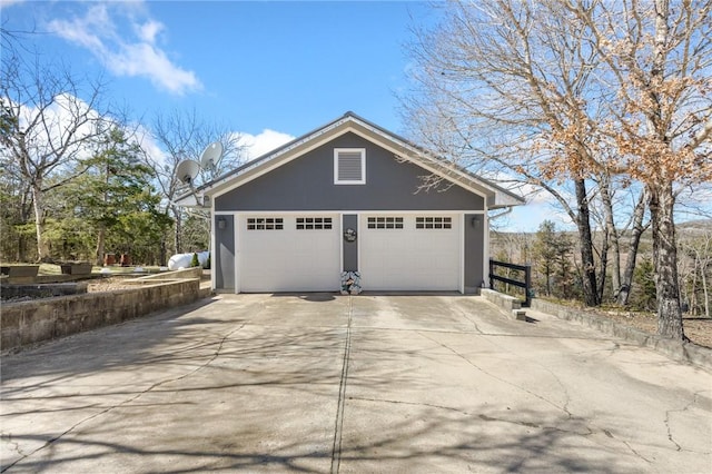 view of detached garage