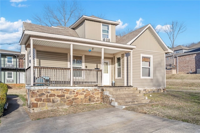 view of front of property featuring covered porch