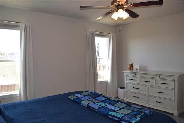 bedroom with ceiling fan