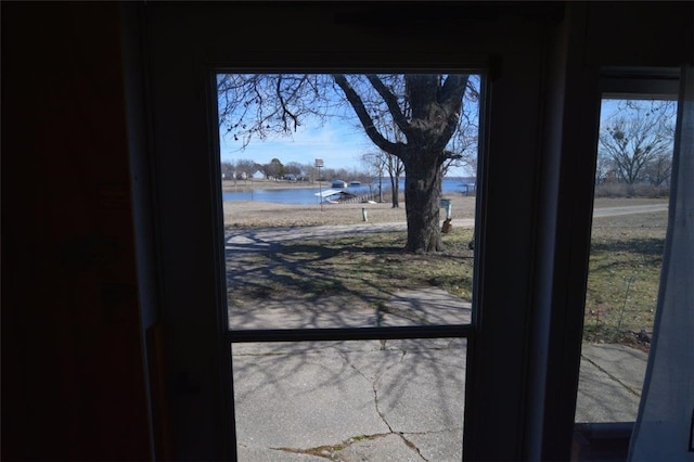 interior details featuring a water view