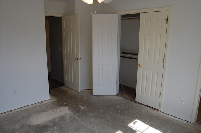 unfurnished bedroom featuring a closet