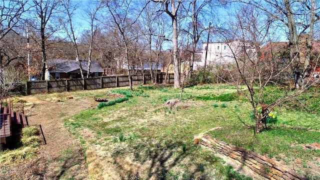 view of yard featuring fence