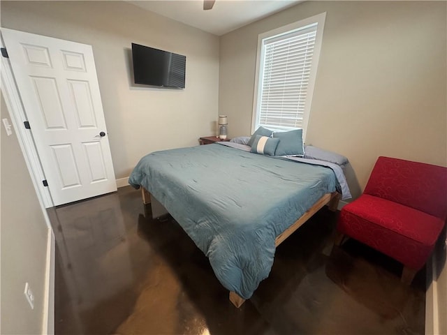 bedroom with ceiling fan