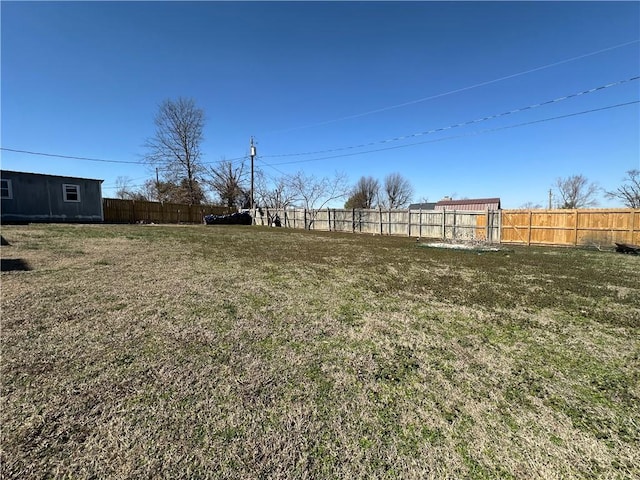 view of yard featuring fence