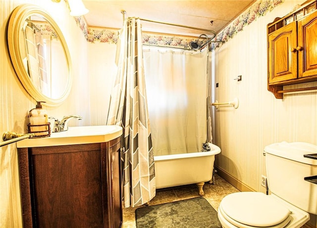 bathroom featuring a shower with shower curtain, vanity, toilet, and a bathtub