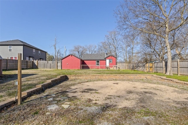 view of yard featuring a fenced backyard