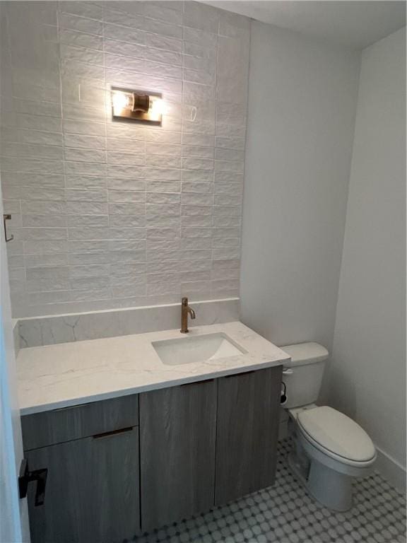 123 S Paddock Loop, Fayetteville, AR 72701 - half bathroom featuring vanity and toilet
