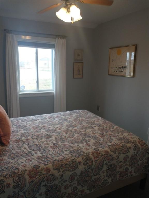 82 County Road 327, Berryville, AR 72616 - bedroom with ceiling fan