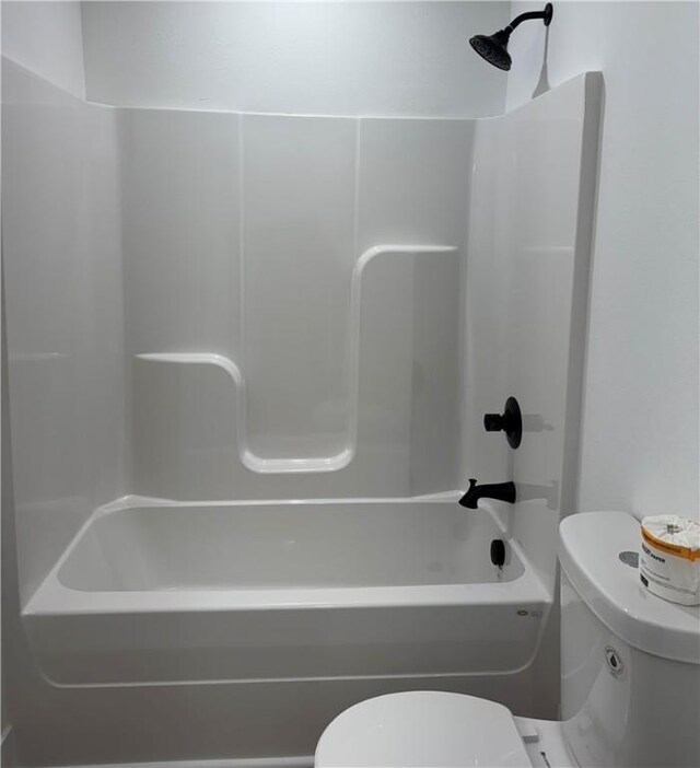 313 Douglas St, Berryville, AR 72616 - full bath featuring toilet and bathtub / shower combination