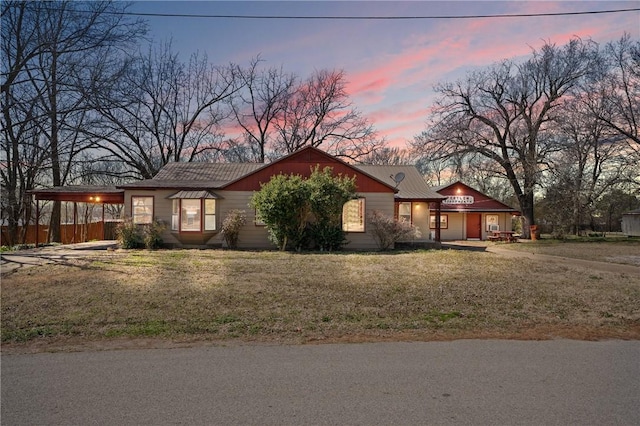 300 Range St, Marshall, AR 72650 - view of front of home featuring an attached carport and a yard
