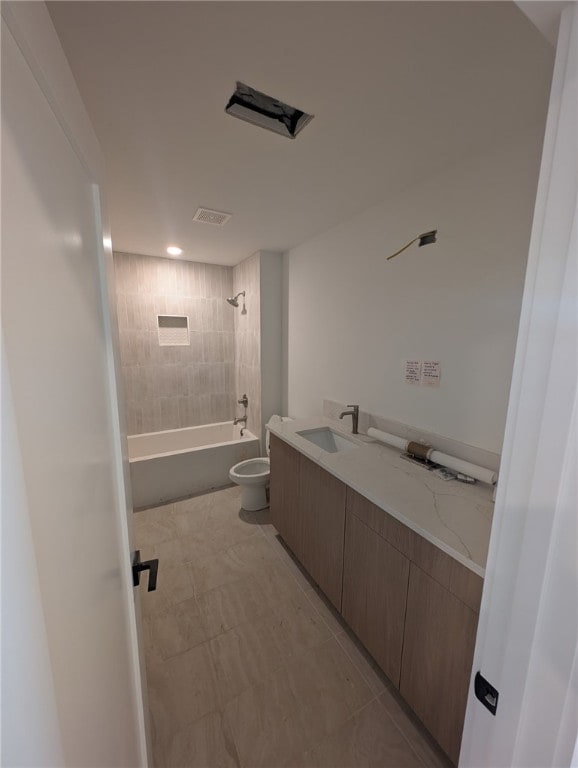 full bath featuring toilet, shower / tub combination, vanity, and recessed lighting
