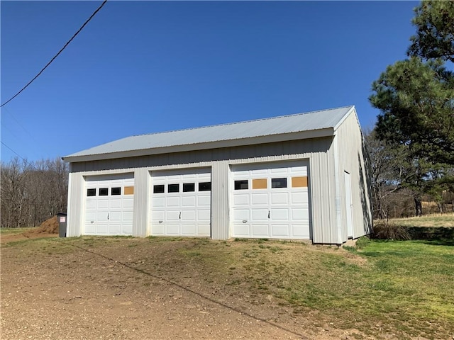 view of detached garage