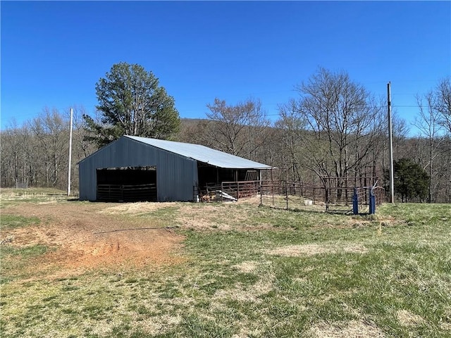 view of outdoor structure with an outdoor structure and an exterior structure