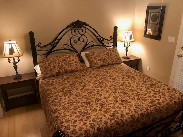 258B Vista, Mount Ida, AR 71957 - bedroom featuring wood finished floors