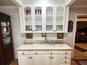 bar featuring ornamental molding