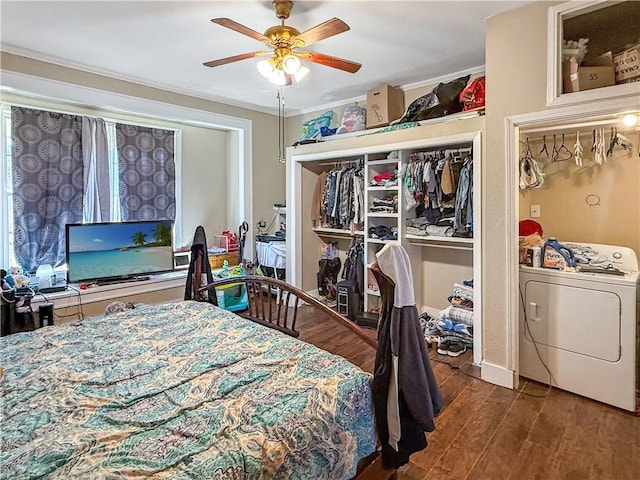 206 Arkansas St, Danville, AR 72833 - bedroom featuring washer / dryer, wood finished floors, crown molding, a closet, and ceiling fan