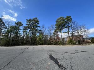 402 Castlegate Loop, Russellville, AR 72802 - photo 2