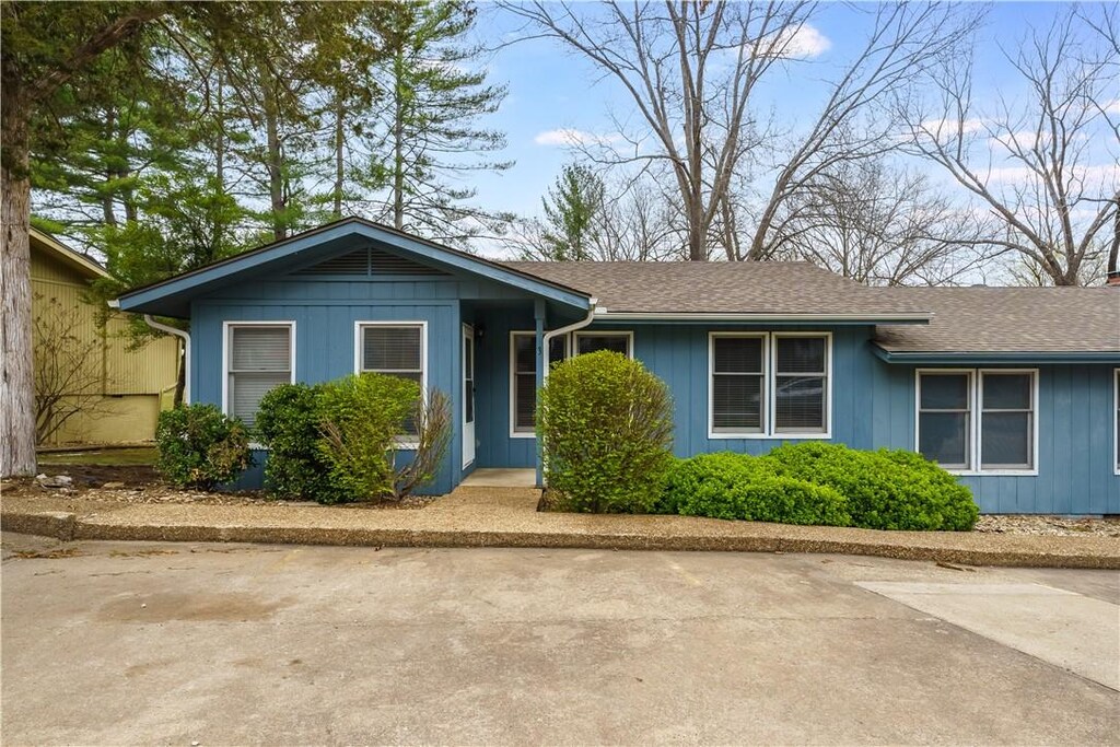 3 Tiffany Ln, Bella Vista, AR 72715 - photo 1