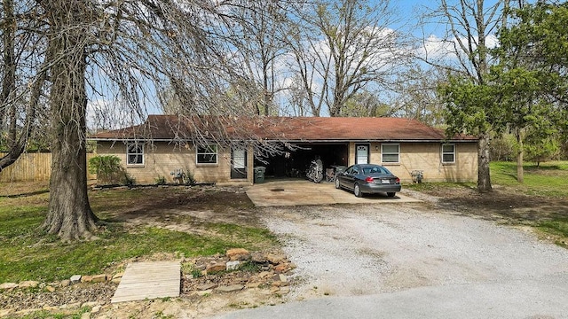 5694/925668/665644/42 W Michael Cole Dr, Fayetteville, AR 72704 - ranch-style home featuring driveway and a carport