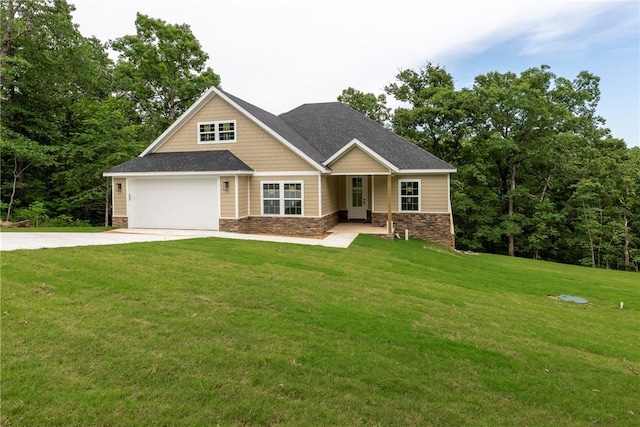 7 Boreray Ln, Bella Vista, AR 72715 - craftsman-style home featuring driveway, stone siding, and a front yard