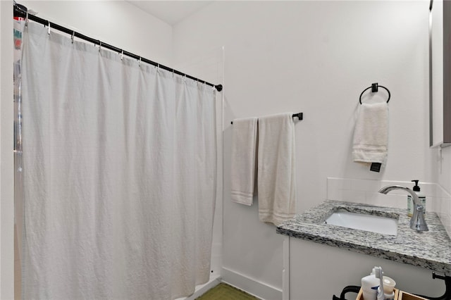 845 One Mile Rd, Fayetteville, AR 72704 - full bath with vanity and a shower with curtain