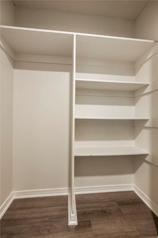 4292 W Beaver Ln, Fayetteville, AR 72704 - view of closet