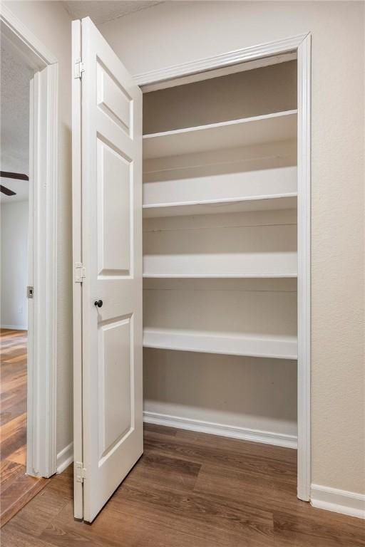 4292 W Beaver Ln, Fayetteville, AR 72704 - view of closet
