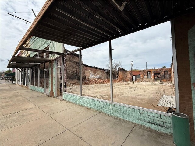 209 E Main St, Atkins, AR 72823