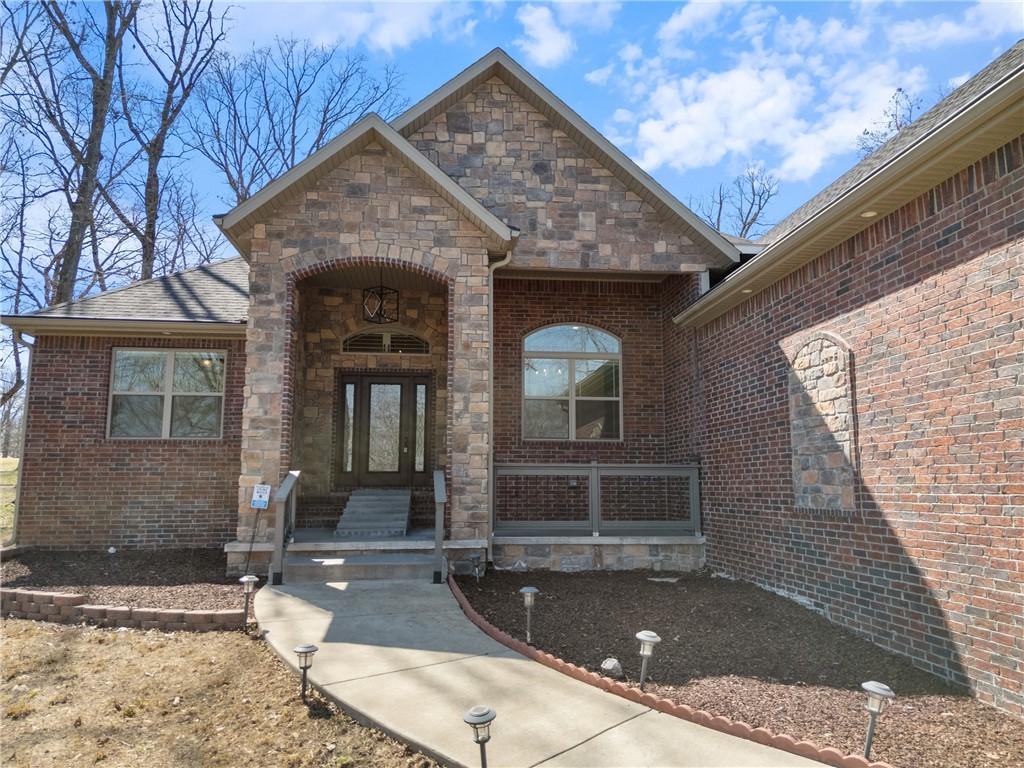 24 Country Club Dr, Holiday Island, AR 72631 - photo 1