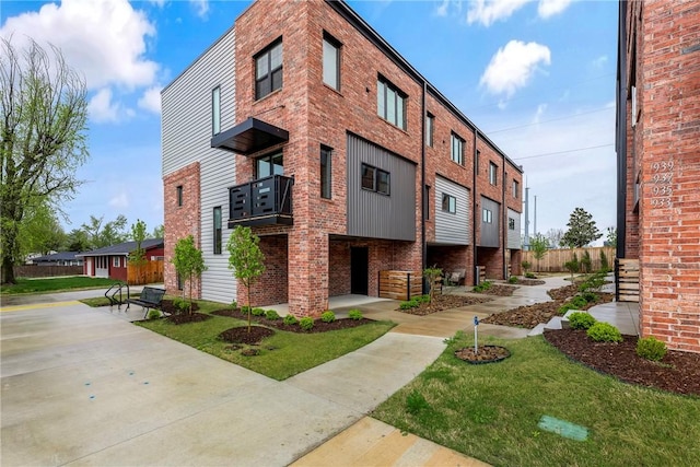 929 SE 10th St, Bentonville, AR 72712 - photo 2