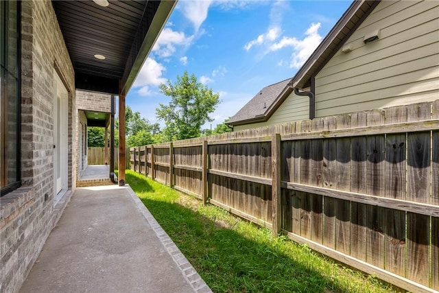 738 N 5th St, Rogers, AR 72756