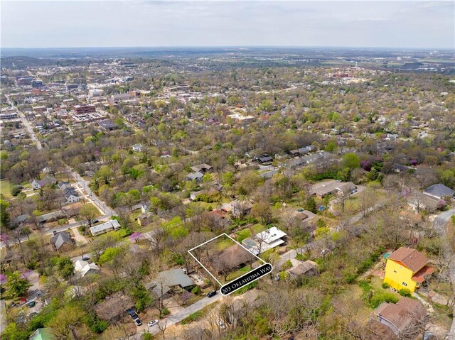 203 N Oklahoma Way, Fayetteville, AR 72701 - aerial view of property's location featuring property boundaries highlighted and nearby suburban area
