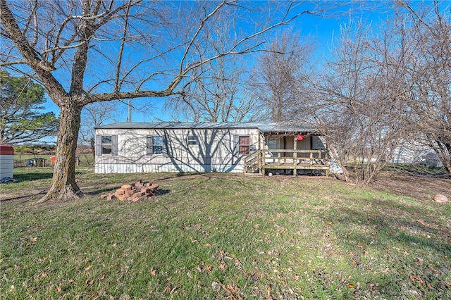 11775 Walters Rd, Bentonville, AR 72712 - manufactured / mobile home with a front yard