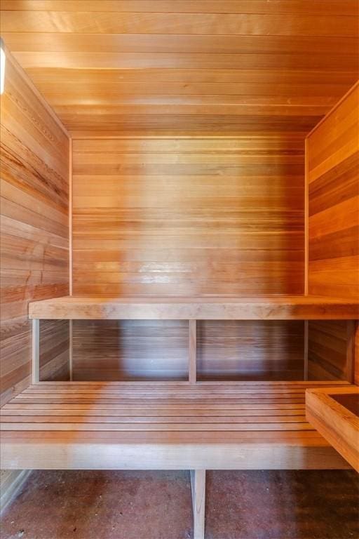 1402 NE Fairwinds Dr, Bentonville, AR 72712 - view of sauna / steam room
