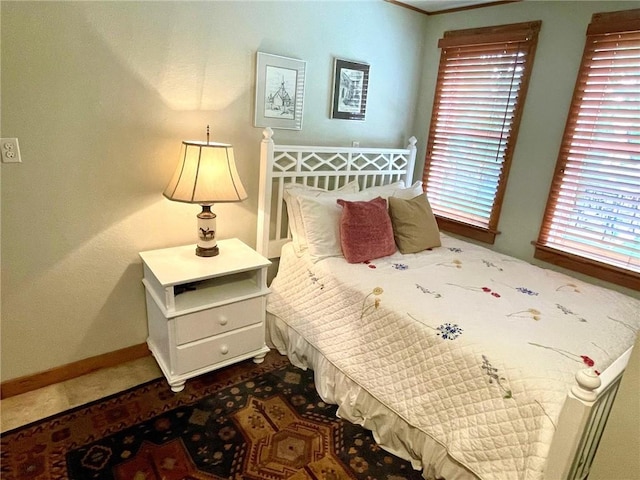 42 Vaughn St, Eureka Springs, AR 72632 - bedroom featuring baseboards