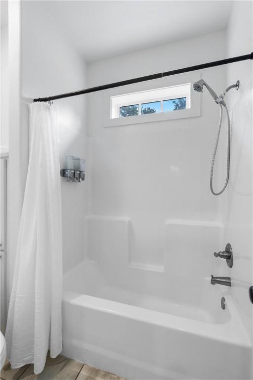 328 Martin Luther King Jr Blvd, Fayetteville, AR 72701 - bathroom with shower / bath combo
