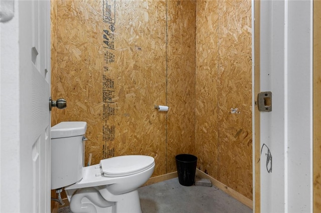 9961 Rainbow Ridge Rd, Omaha, AR 72662 - bathroom with concrete floors and toilet