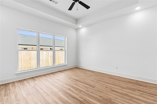 1900 Yellowstone Dr, Barling, AR 72923 - empty room featuring recessed lighting, light wood finished floors, baseboards, and ceiling fan