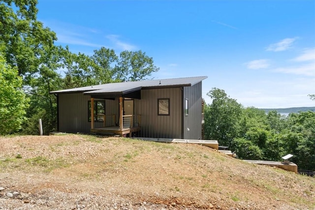 13936 Deepwater Dr, Garfield, AR 72732 - view of outdoor structure featuring a porch