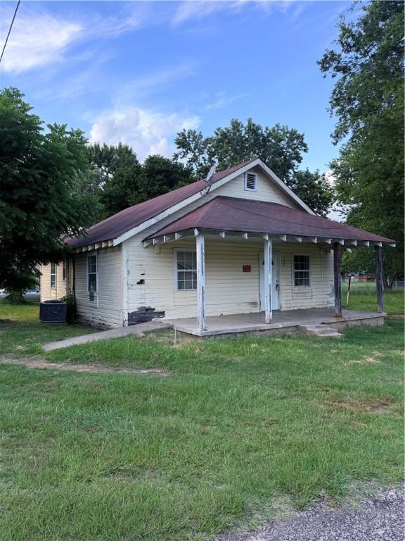 208 W 13th St, Danville, AR 72833 - photo 1
