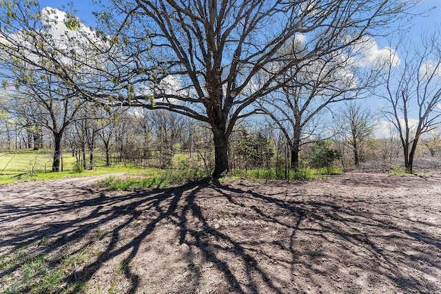 000 Paradise Ln, Pineville, MO 64856