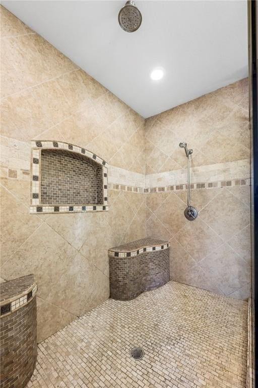21854 S Floyd Moore Rd, Gentry, AR 72734 - full bath with a tile shower and recessed lighting