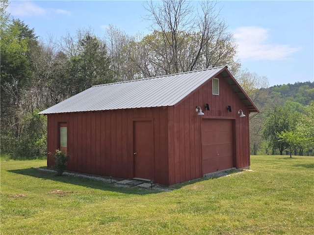 view of outbuilding featuring an outbuilding