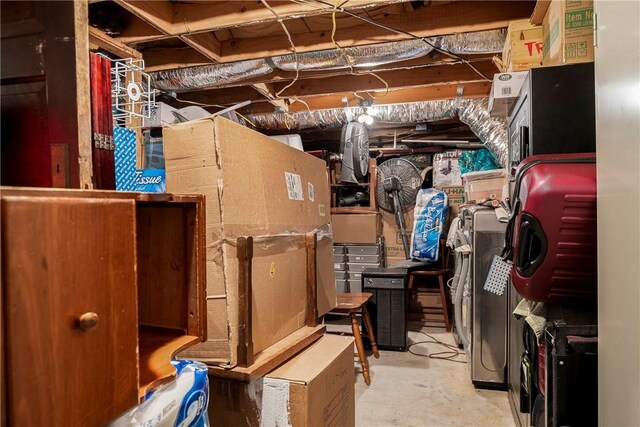 storage area with washer / dryer