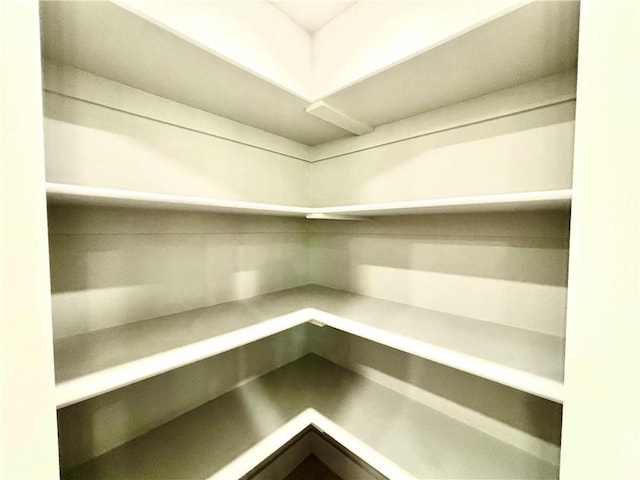 708 W Taylor St, Siloam Springs, AR 72761 - view of pantry