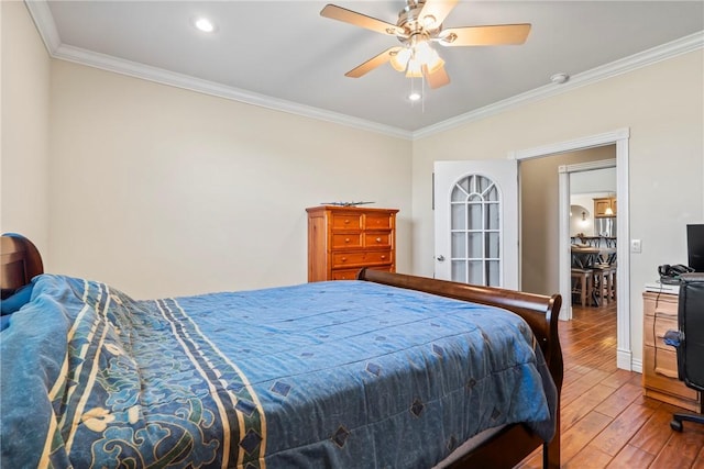 17444 16th Hwy, Siloam Springs, AR 72761 - bedroom featuring hardwood / wood-style flooring, crown molding, recessed lighting, ceiling fan, and baseboards