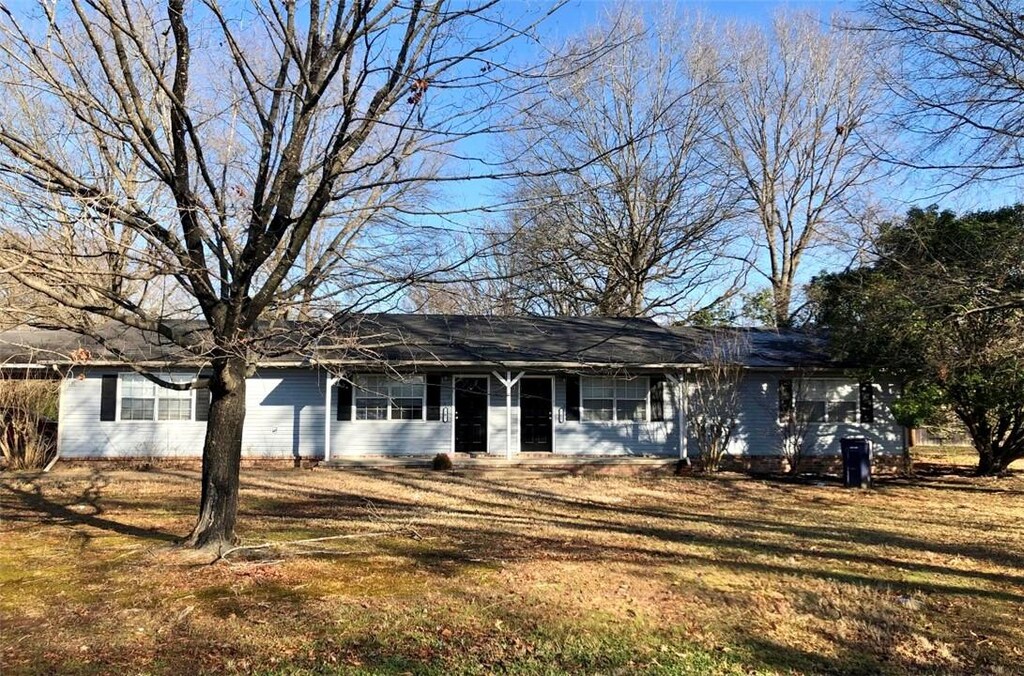 701-703 E 11th, Russellville, AR 72801 - photo 1
