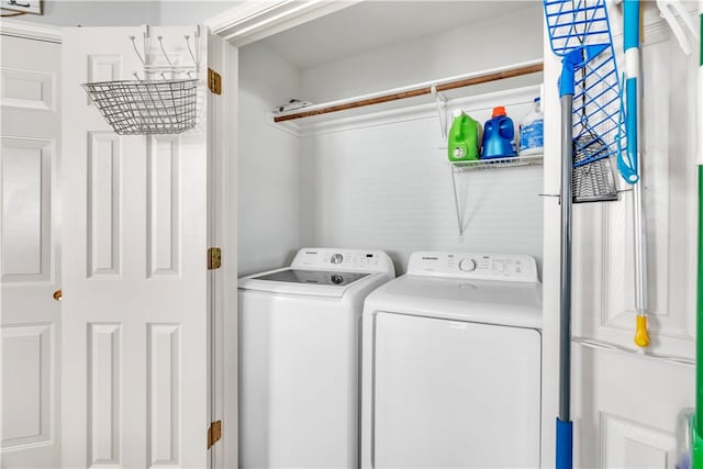 1908 S Pinewoods Dr, Rogers, AR 72758 - laundry room with washer and dryer and laundry area